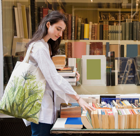 <strong><span class="NormalTextRun SCXW169348632 BCX8">3 independent book shops to visit</span> </strong>